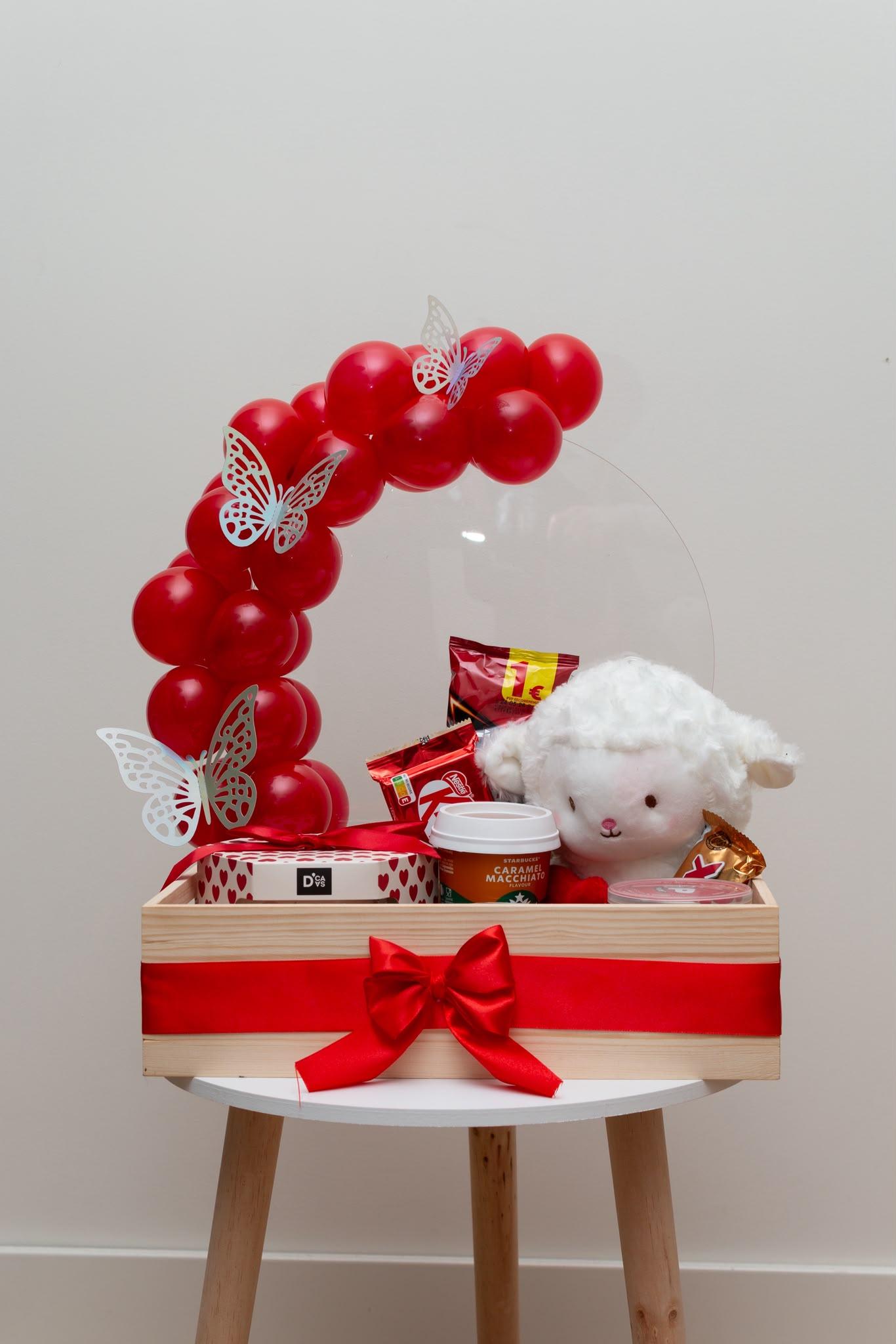 Caja Regalo  (Snacks + Peluche)