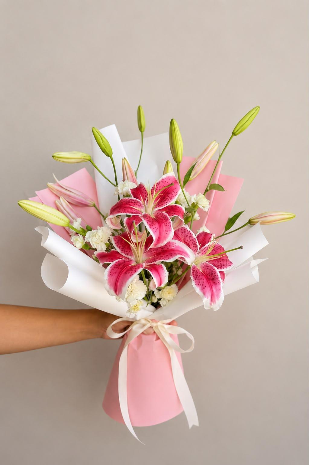 💐 Ramo de Lirios Rosados